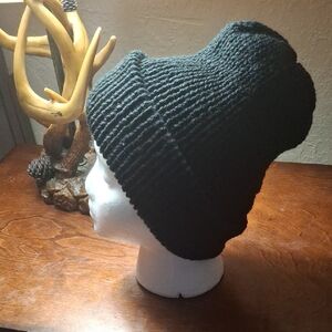 Stylish Black Knit Beanie